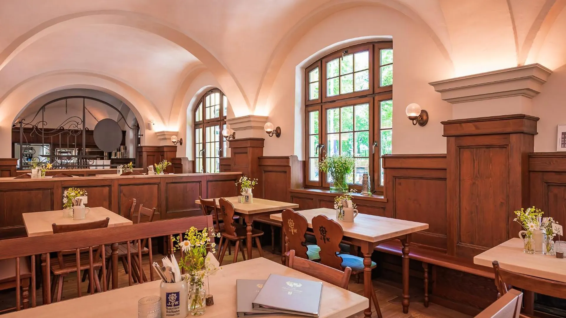 Augustiner Gutshof Menterschwaige Hotel München