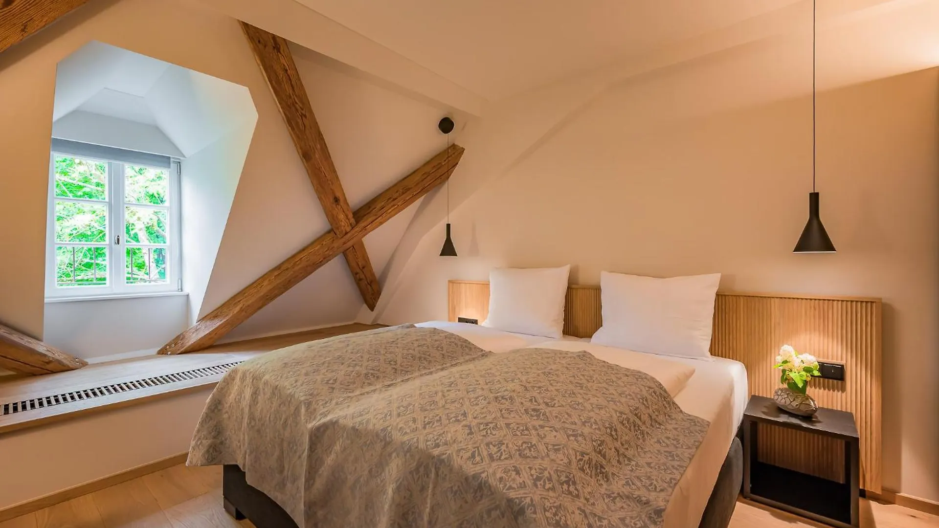 Augustiner Gutshof Menterschwaige Hotel Munique