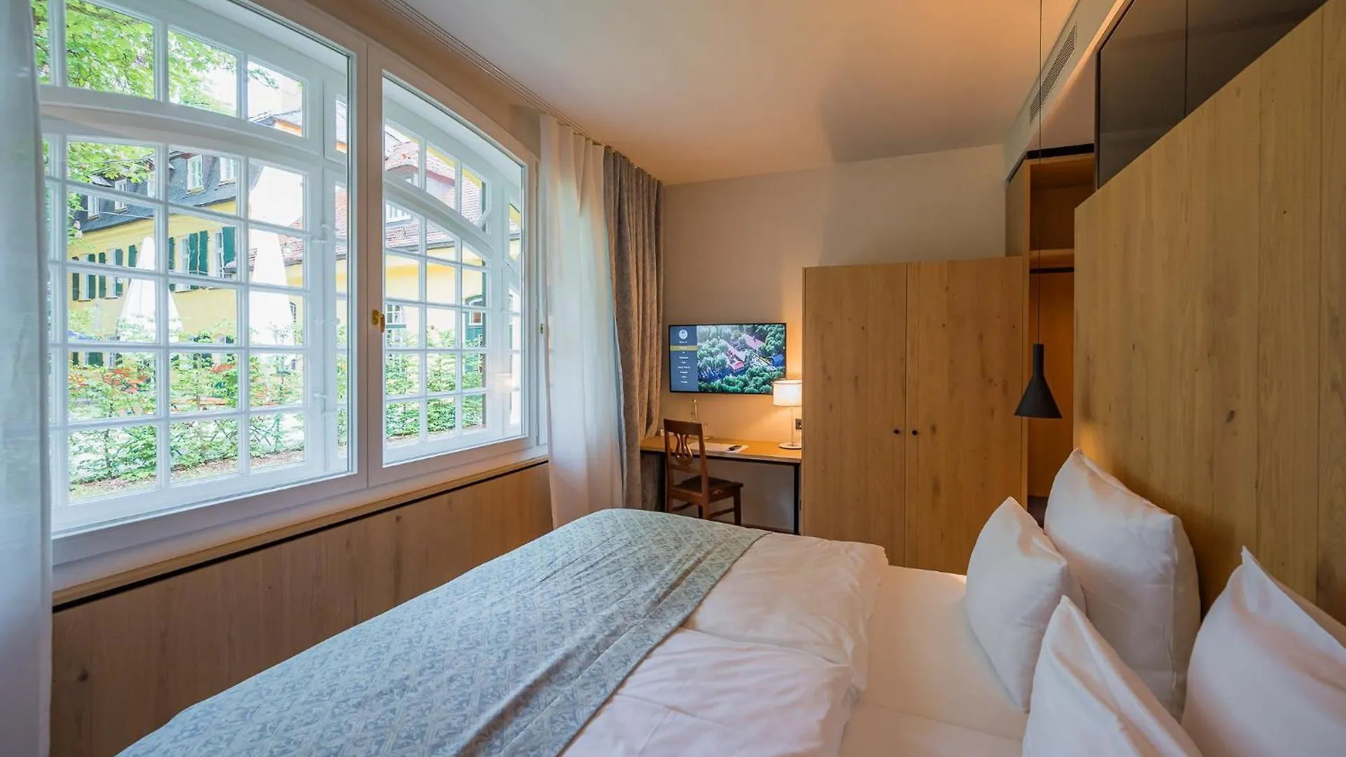 Augustiner Gutshof Menterschwaige Hotel Munique Alemanha